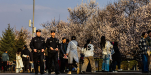 “警察蓝”守护城市安  冰城公安交出五一“平安答卷”